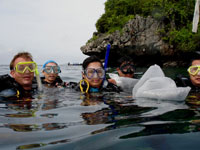 Shark-release14Aug09-3